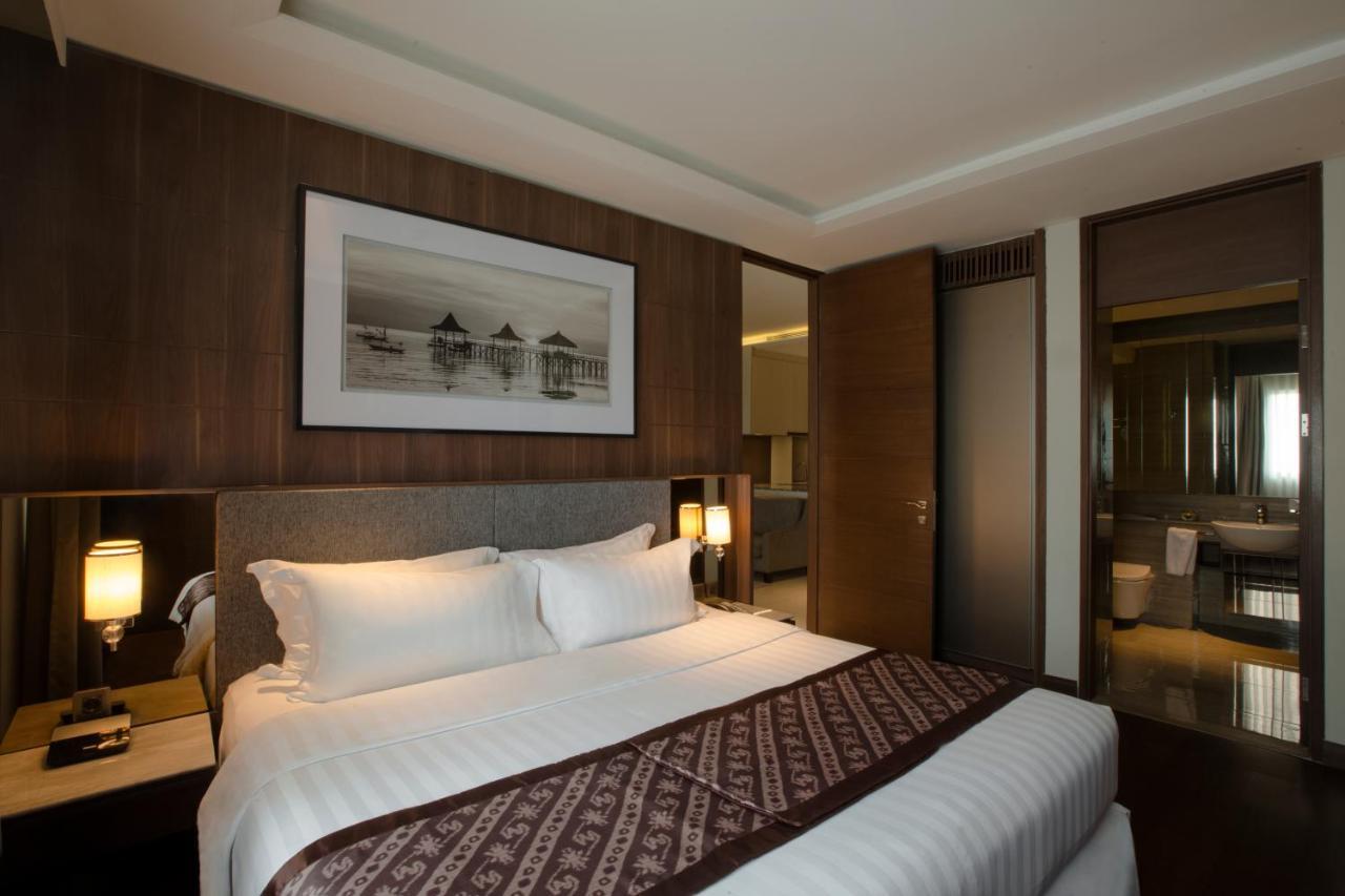 Ascott Waterplace Surabaya Exterior foto